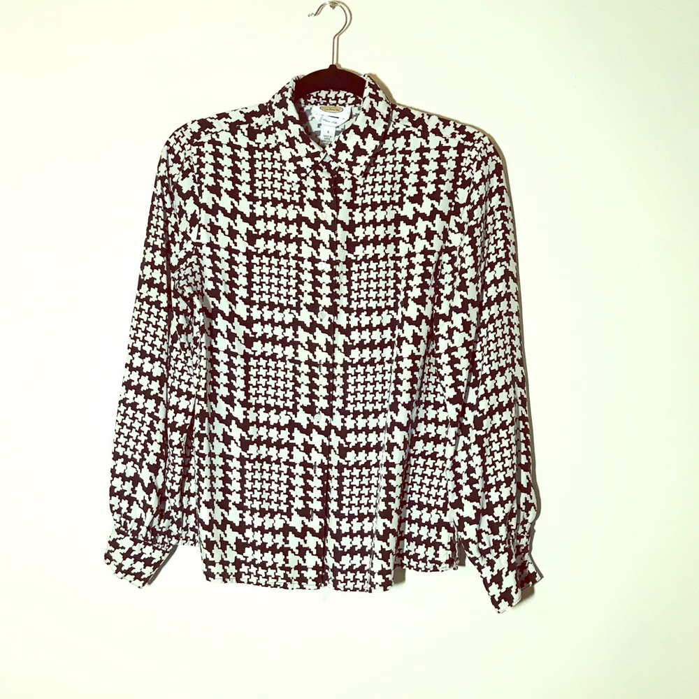 Black and White Houndstooth Blouse. ☠️☠️☠️